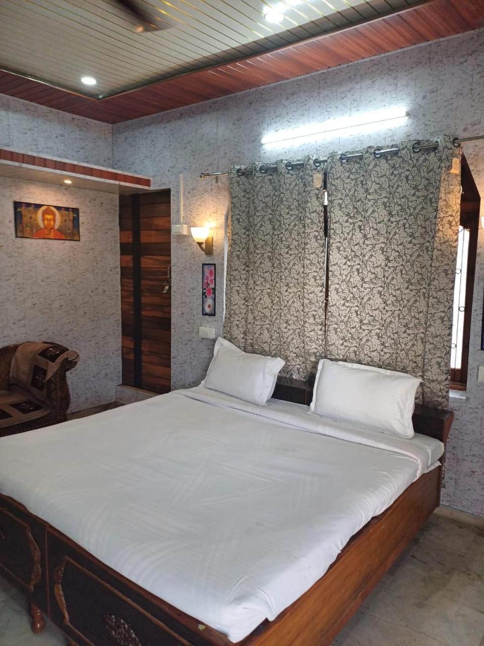 Baba Paying Guest House Varanasi Exterior photo